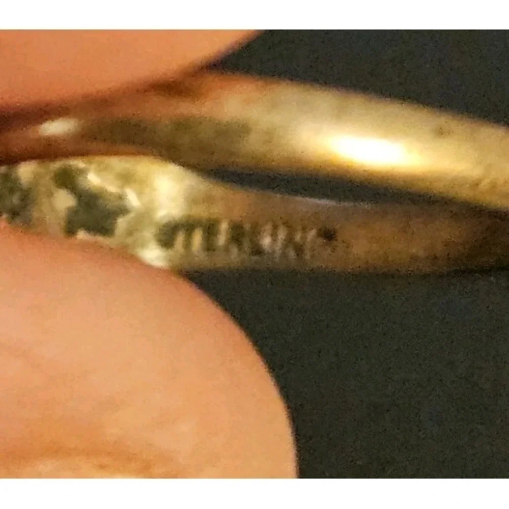 Vintage Ladies Sterling Silver Band / Floral Design (646)